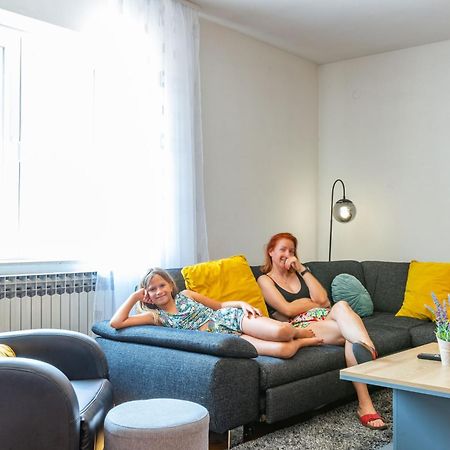 Katina Apartment With Private Pool Zadar Buitenkant foto