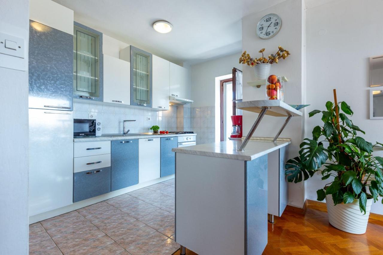 Katina Apartment With Private Pool Zadar Buitenkant foto